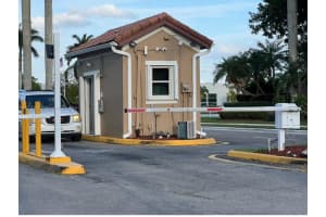 16204 Emerald Cove Rd, Weston, FL 33331, Sold 06/20/24