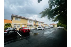 355 NW 109th Ave Apt 602, Miami, FL 33172, Sold 07/12/24