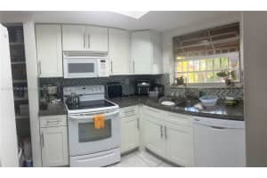 11001 NW 7th St 201 7, Miami, FL 33172, Sold 06/20/24