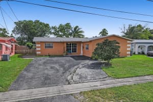8520 NW 24th Pl, Sunrise, FL 33322, Sold 01/16/25