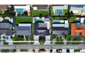 2122 SW 97th Ct, Miami, FL 33165, Sold 09/09/24