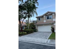 15866 SW 11th St, Pembroke Pines, FL 33027, Sold 06/22/24