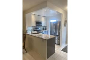 5000 NW 36th St, Lauderdale Lakes, FL 33319, Sold 09/20/24