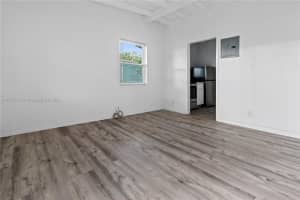 1693 Lauderdale Manor Dr, Fort Lauderdale, FL 33311, Sold 08/08/24
