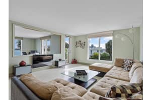 10350 W Bay Harbor Dr #2d, Miami Beach, FL 33154, Sold 06/20/24