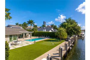 207 Holiday Dr, Hallandale Beach, FL 33009, Sold 01/30/25