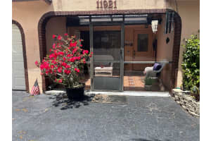 11921 NW 29th St, Sunrise, FL 33323, Sold 07/31/24