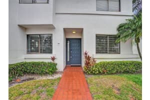 21300 San Simeon Way APT M9, Miami, FL 33179, Sold 08/13/24