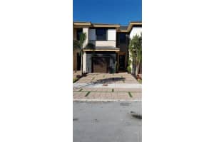 15810 NW 91st Ave, Miami Lakes, FL 33016, Sold 07/26/24
