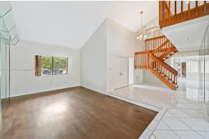 9960 SW 14th St, Pembroke Pines, FL 33025, Sold 07/19/24