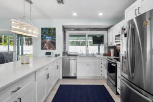 300 River Dr, Jupiter, FL 33469, Sold 06/21/24