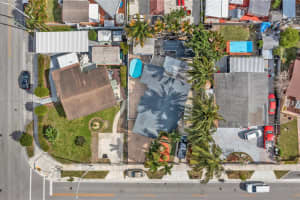 621 SE 3rd Pl, Hialeah, FL 33010, Sold 10/28/24