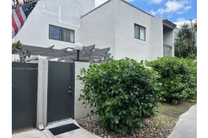 4726 SW 67th Ave APT F7, Miami, FL 33155, Sold 08/20/24