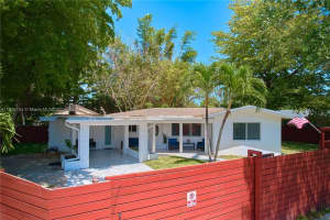 529 NE 14th Pl, Fort Lauderdale, FL 33304, Sold 12/10/24