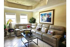925 NW 82nd Ave 212 a, Miami, FL 33126, Sold 06/18/24