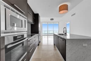 900 Biscayne Bay, 900 Biscayne Blvd APT 3204, Miami, FL 33132, Sold 09/20/24