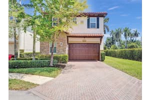 5316 Kingfisher Wy, Davie, FL 33314, Sold 07/08/24
