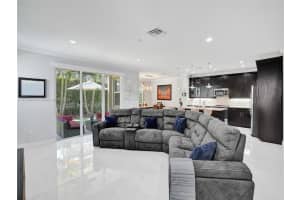 5316 Kingfisher Wy, Davie, FL 33314, Sold 07/08/24