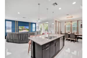 5316 Kingfisher Wy, Davie, FL 33314, Sold 07/08/24