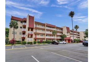 1025 Country Club Dr APT 407, Margate, FL 33063, Sold 09/13/24