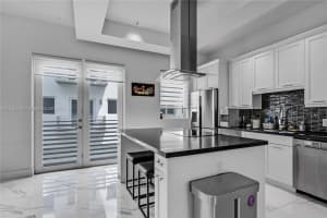 9137 NW 33rd St, Doral, FL 33172, Sold 06/20/24