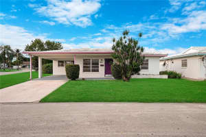 6813 NW 75th Dr, Tamarac, FL 33321, Sold 08/06/24
