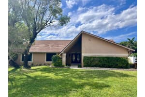 9180 NW 15th St, Plantation, FL 33322, Sold 08/23/24