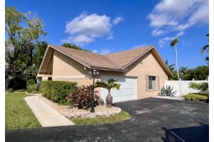 9180 NW 15th St, Plantation, FL 33322, Sold 08/23/24