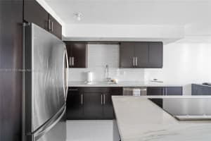 1621 Bay Rd APT 702, Miami Beach, FL 33139, Sold 01/17/25
