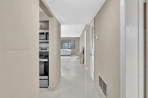 1450 NE 191st St APT 204, Miami, FL 33179, Sold 07/03/24