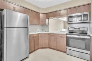 1450 NE 191st St APT 204, Miami, FL 33179, Sold 07/03/24