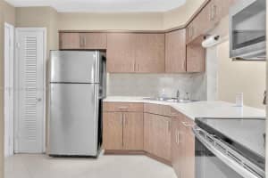 1450 NE 191st St APT 204, Miami, FL 33179, Sold 07/03/24