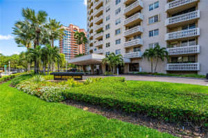 90 Edgewater Dr APT 908, Coral Gables, FL 33133, Sold 09/12/24