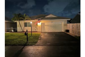 6031 Swinden Ln, Davie, FL 33331, Sold 06/10/24