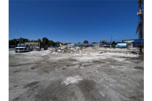 280 NW 79th St, Miami, FL 33150, Sold 12/26/24