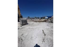 280 NW 79th St, Miami, FL 33150, Sold 12/26/24