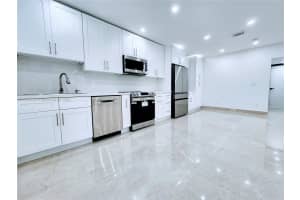 11930 NE 19th Dr APT 3, North Miami, FL 33181, - MLS#A11577423