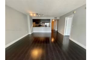 1200 Brickell Bay Dr APT 1821, Miami, FL 33131, Sold 07/29/24