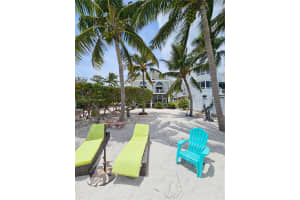 575 Hazel St, Key Largo, FL 33037, Sold 10/21/24