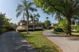 8001 Los Pinos Blvd, Coral Gables, FL 33143, Sold 09/26/25
