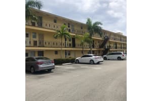2880 NE 203rd St APT 33, Aventura, FL 33180, Sold 06/19/24