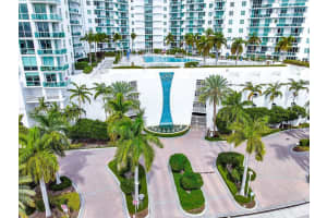 7900 Harbor Island Dr APT 709, North Bay Village, FL 33141, Sold 08/20/24