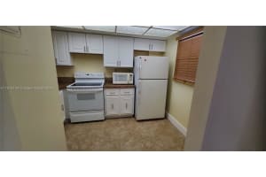 112 Royal Pk Dr #4e, Oakland Park, FL 33309, Sold 10/08/24