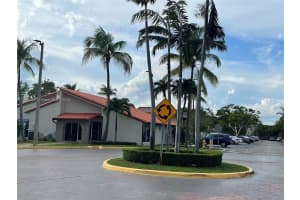 6065 NW 186th St APT 209, Hialeah, FL 33015, Sold 07/31/24