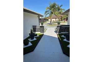 2260 W Lake Miramar Cir, Miramar, FL 33025, Sold 07/01/24