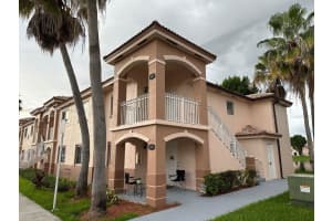 1261 SE 27th St UNIT 206, Homestead, FL 33035, Sold 06/03/24