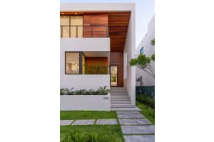 1098 N Venetian Dr, Miami Beach, FL 33139, Sold 12/16/24