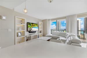 2600 E Hallandale Beach Blvd T2401, Hallandale Beach, FL 33009, - MLS#A11578869