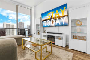 2600 E Hallandale Beach Blvd T3302, Hallandale Beach, FL 33009, - MLS#A11578877