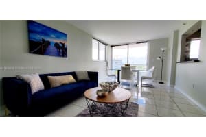 2457 Collins Ave APT 606, Miami Beach, FL 33140, - MLS#A11579003
